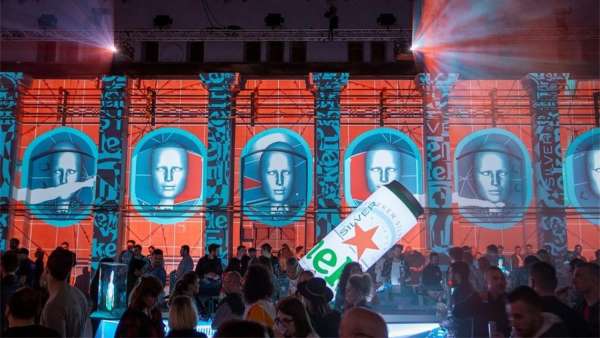 喜力星銀啤酒羅馬尼亞發(fā)布會(huì)活動(dòng)策劃現(xiàn)場(chǎng)竟是一個(gè)酒吧，帥呆了