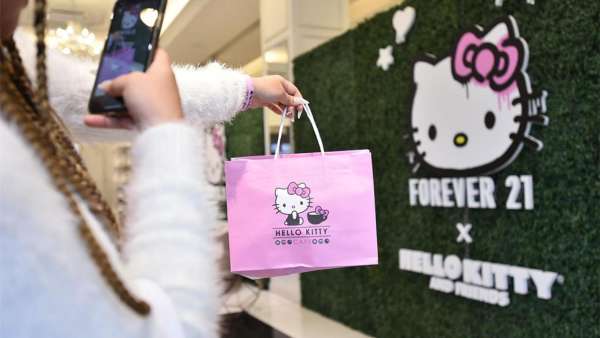 Forever 21攜手三麗鷗公司打造了一場身臨其境的快閃體驗活動策劃