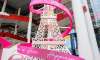 巴黎鐵塔刷亮了魔都的圣誕美陳設計，粉嫩造型浪漫一圣誕