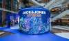杰克瓊斯巡回快閃店活動策劃勾塑了玩味、街頭、多元的潮流態(tài)度